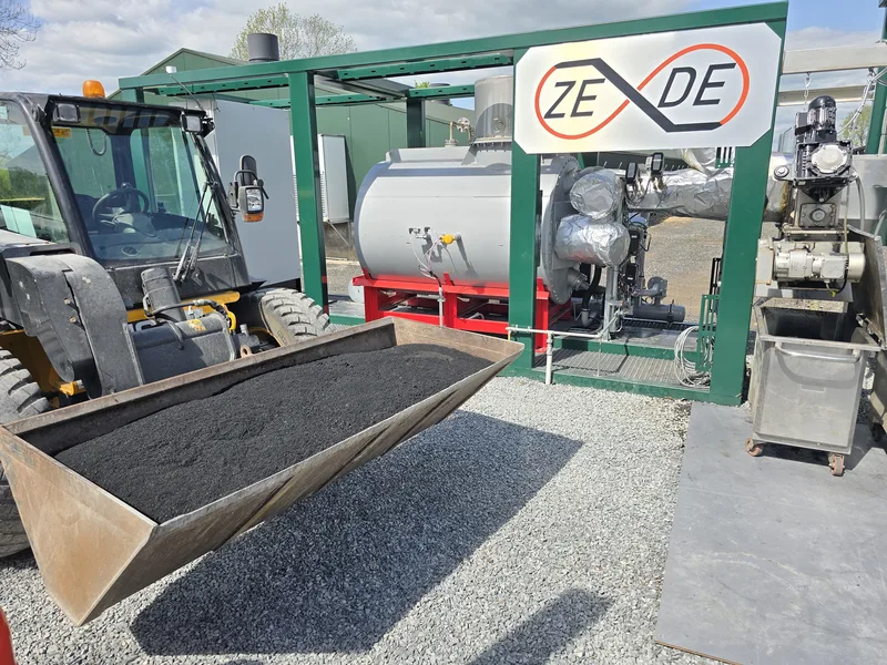 Broiler litter biochar from ZEDE