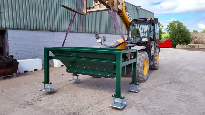 Infeed hoppers – feed equipment for biochar processing, image 1